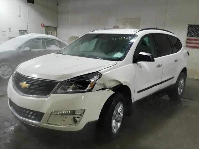 1GNKRFKD1DJ227934 - 2013 CHEVROLET TRAVERSE L WHITE photo 2