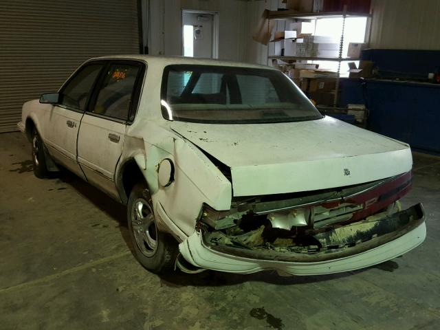 1G4AG54N0N6402703 - 1992 BUICK CENTURY SP WHITE photo 3