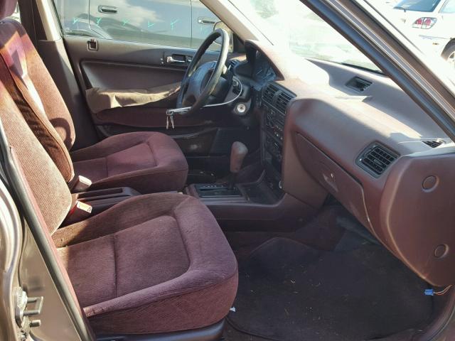 JHMCB7656NC024746 - 1992 HONDA ACCORD LX BROWN photo 5