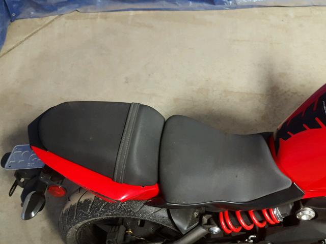 JKAEXEE14CDA04496 - 2012 KAWASAKI EX650 EC RED photo 6