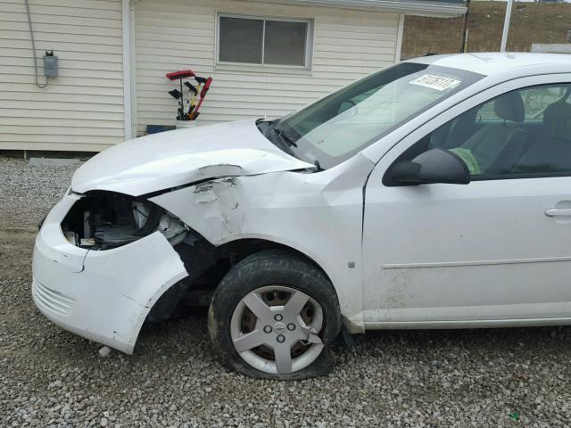 1G1AK55F977201205 - 2007 CHEVROLET COBALT LS WHITE photo 9