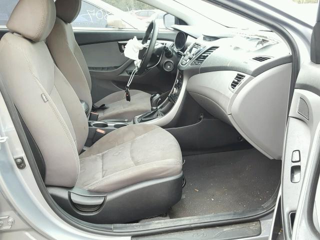 5NPDH4AE6GH777064 - 2016 HYUNDAI ELANTRA SE GRAY photo 5