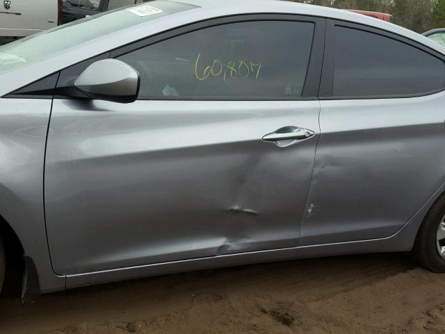 5NPDH4AE6GH777064 - 2016 HYUNDAI ELANTRA SE GRAY photo 9