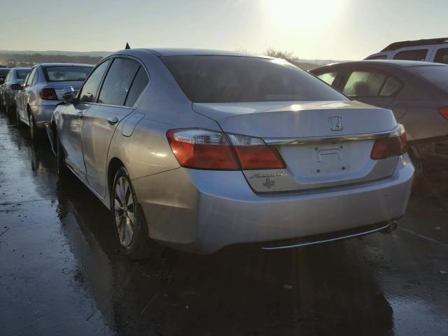 1HGCR2F75DA014027 - 2013 HONDA ACCORD EX SILVER photo 3