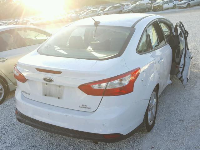 1FADP3F26EL127175 - 2014 FORD FOCUS SE WHITE photo 4