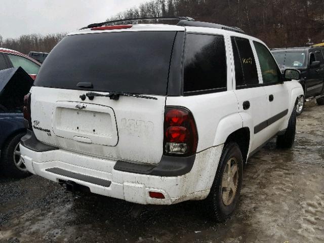 1GNDT13S952294674 - 2005 CHEVROLET TRAILBLAZE WHITE photo 4