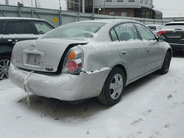 1N4AL11D24C132156 - 2004 NISSAN ALTIMA BAS SILVER photo 4