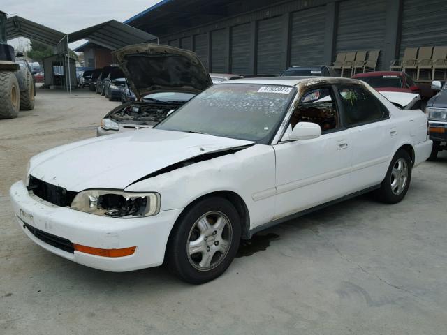 JH4UA2650TC001843 - 1996 ACURA 2.5TL WHITE photo 2