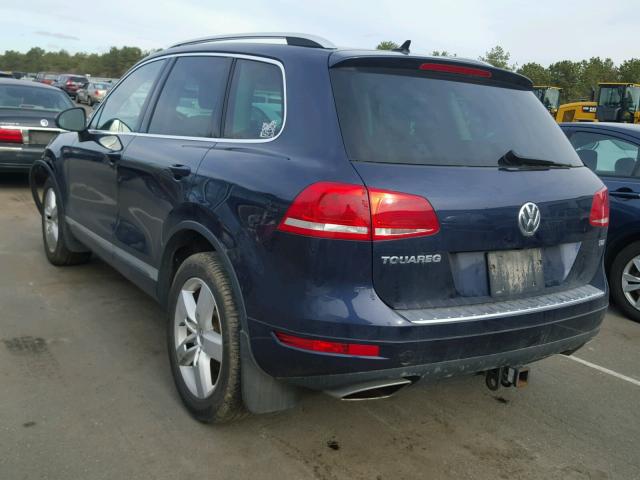 WVGEP9BP1DD005959 - 2013 VOLKSWAGEN TOUAREG V6 BLUE photo 3