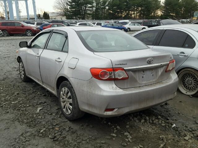 2T1BU4EE5CC824501 - 2012 TOYOTA COROLLA BA SILVER photo 3