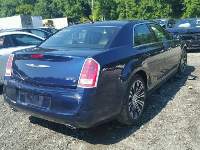 2C3CCABT9DH743909 - 2013 CHRYSLER 300 V6 BLUE photo 4