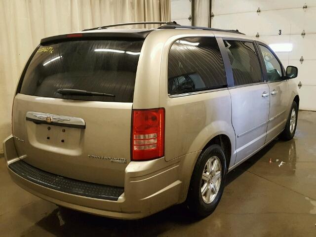 2A8HR54179R624172 - 2009 CHRYSLER TOWN & COU TAN photo 4