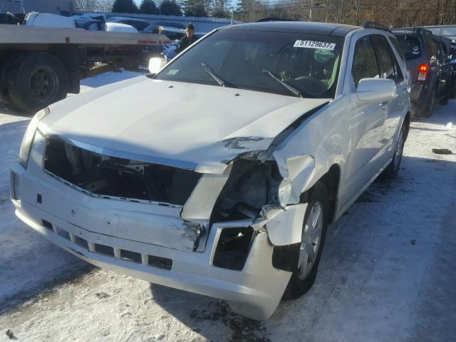 1GYEE637940168500 - 2004 CADILLAC SRX WHITE photo 2