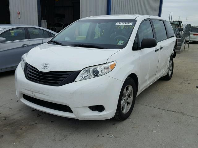 5TDZK3DC9ES453481 - 2014 TOYOTA SIENNA BAS WHITE photo 2