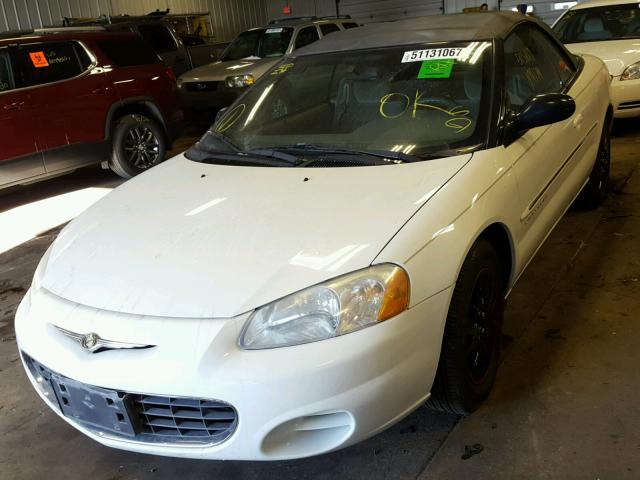 1C3EL45U51N605124 - 2001 CHRYSLER SEBRING LX WHITE photo 2