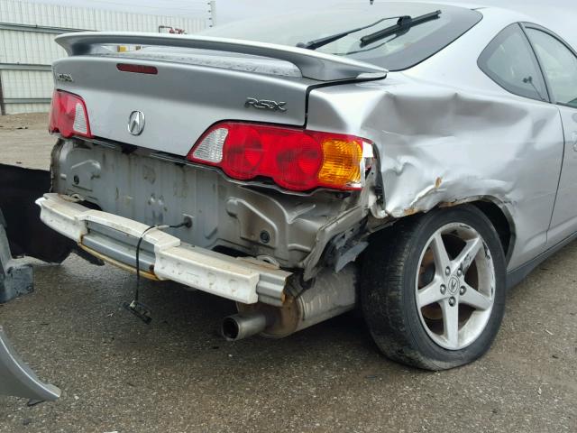 JH4DC53834S014586 - 2004 ACURA RSX SILVER photo 9