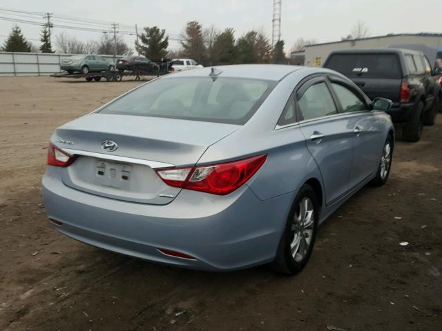 5NPEC4AC1DH792892 - 2013 HYUNDAI SONATA SE BLUE photo 4