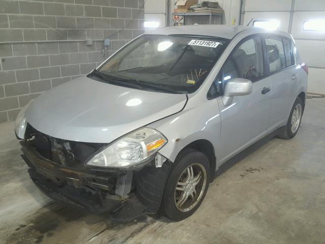 3N1BC13E68L369606 - 2008 NISSAN VERSA S SILVER photo 2