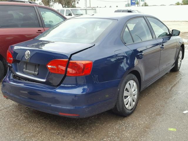 3VW2K7AJ1DM391260 - 2013 VOLKSWAGEN JETTA BASE BLUE photo 4