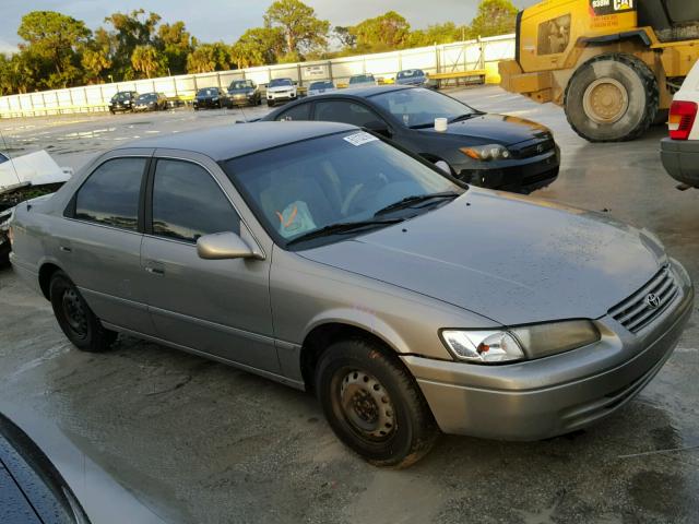 4T1BG22K7WU334912 - 1998 TOYOTA CAMRY CE GRAY photo 1