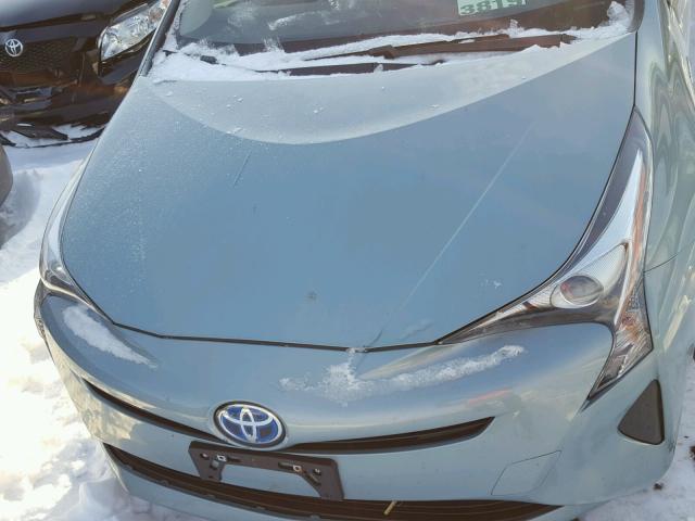 JTDKARFU5G3028003 - 2016 TOYOTA PRIUS BLUE photo 7