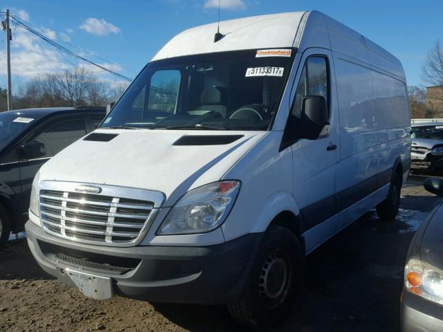 WDYPE8CC5C5662351 - 2012 FREIGHTLINER SPRINTER 2 WHITE photo 2