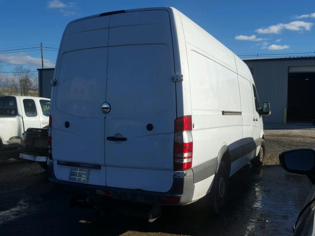 WDYPE8CC5C5662351 - 2012 FREIGHTLINER SPRINTER 2 WHITE photo 4