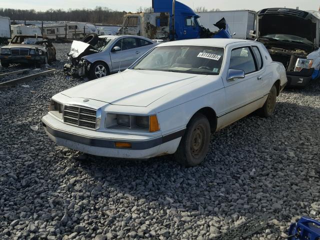 1MEBP9237FH661372 - 1985 MERCURY COUGAR WHITE photo 2