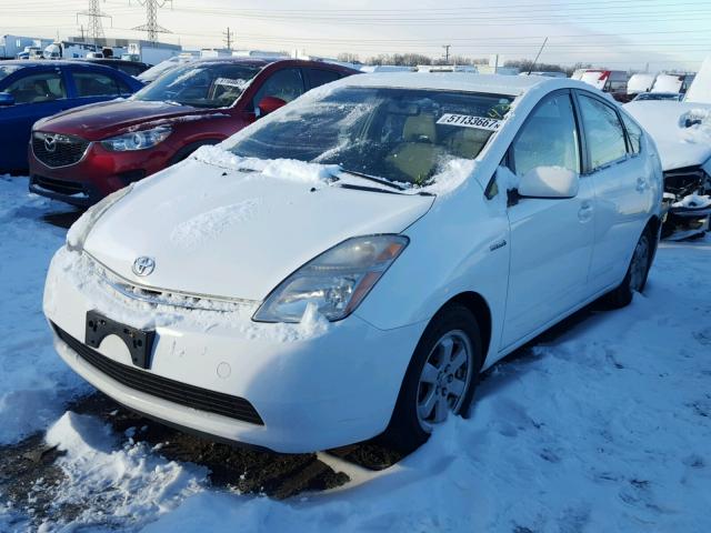 JTDKB20U277656607 - 2007 TOYOTA PRIUS WHITE photo 2