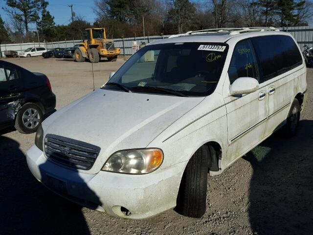 KNDUP131126226801 - 2002 KIA SEDONA EX WHITE photo 2