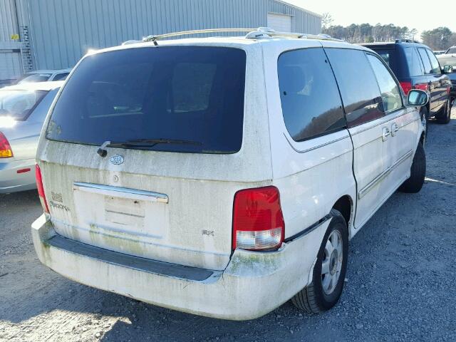 KNDUP131126226801 - 2002 KIA SEDONA EX WHITE photo 4