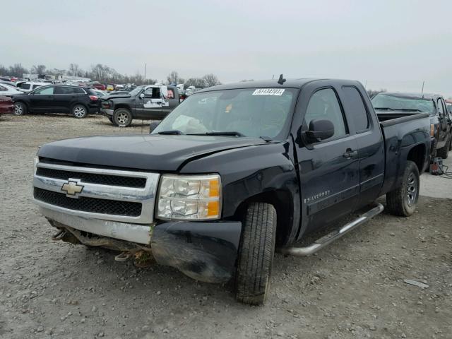 1GCEC19J27Z588102 - 2007 CHEVROLET SILVERADO BLACK photo 2