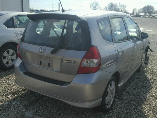 JHMGD38657S050385 - 2007 HONDA FIT S GRAY photo 4