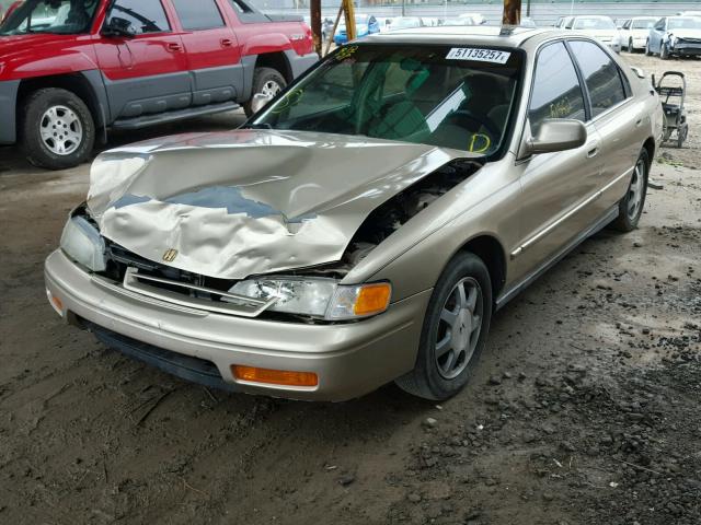 1HGCD5655RA045087 - 1994 HONDA ACCORD EX TAN photo 2