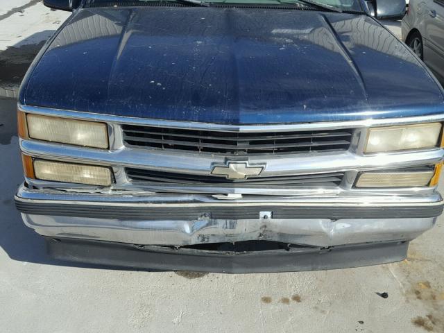 1GNEC13K6SJ426313 - 1995 CHEVROLET TAHOE C150 BLUE photo 10