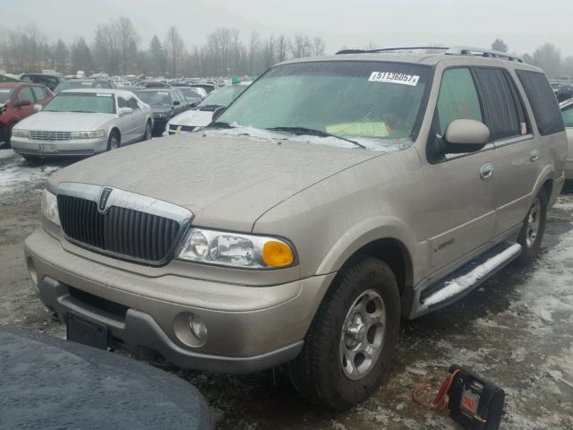 5LMFU28A71LJ07434 - 2001 LINCOLN NAVIGATOR BEIGE photo 2