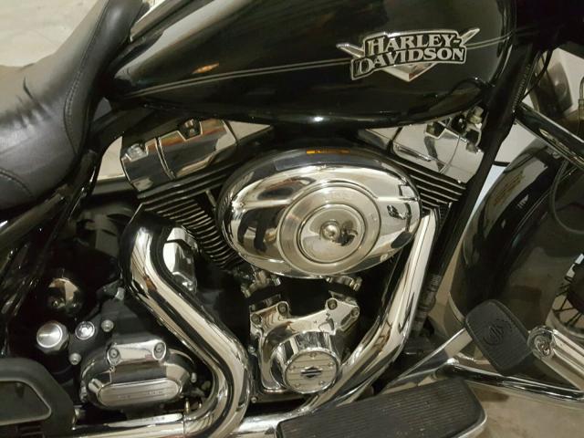 1HD1FRM1XBB662121 - 2011 HARLEY-DAVIDSON FLHRC BLACK photo 7