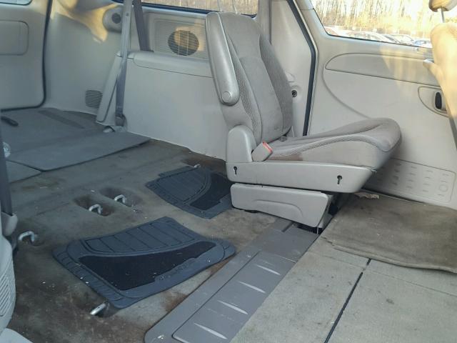 2C4GP54L45R348148 - 2005 CHRYSLER TOWN & COU Qızıl foto 6