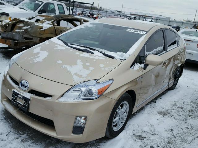 JTDKN3DUXA0244586 - 2010 TOYOTA PRIUS GOLD photo 2