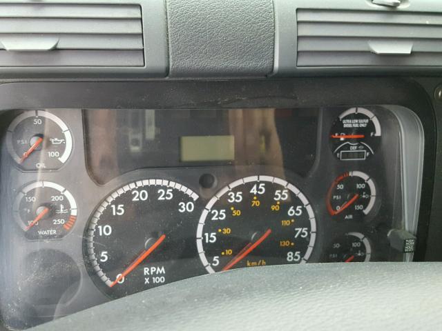 1FUJGLDV7FLGD9384 - 2015 FREIGHTLINER CASCADIA 1 GRAY photo 8