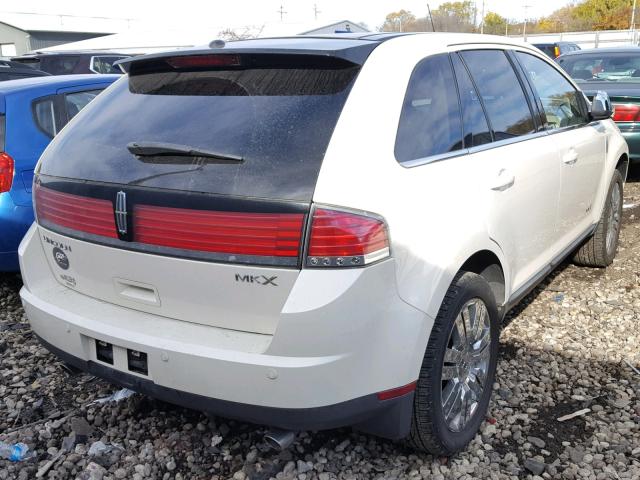 2LMDU68C68BJ11654 - 2008 LINCOLN MKX WHITE photo 4