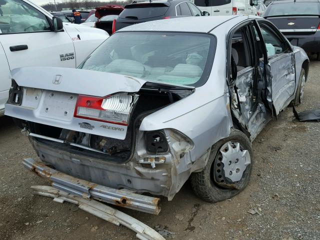 1HGCG56472A080427 - 2002 HONDA ACCORD LX SILVER photo 4