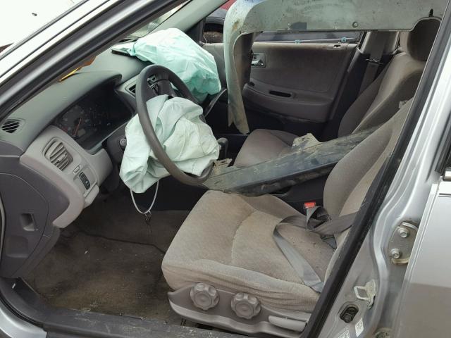 1HGCG56472A080427 - 2002 HONDA ACCORD LX SILVER photo 5