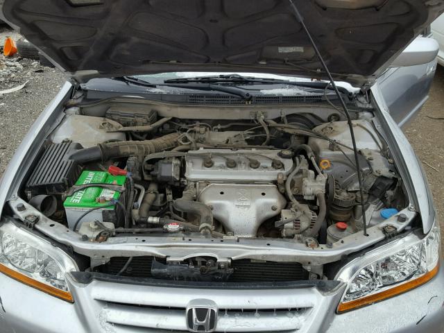 1HGCG56472A080427 - 2002 HONDA ACCORD LX SILVER photo 7