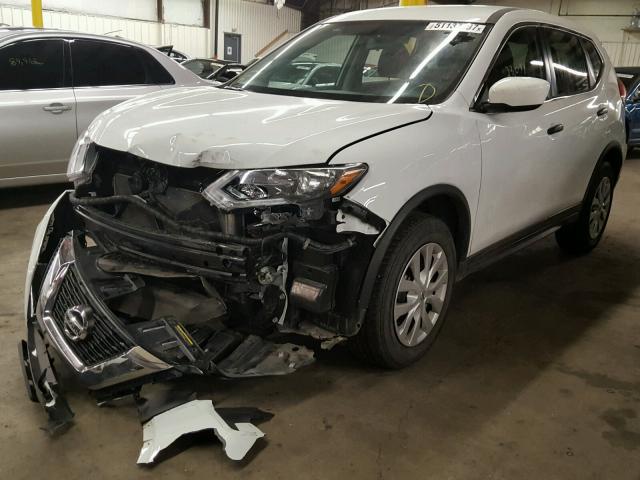 KNMAT2MV8HP523377 - 2017 NISSAN ROGUE S WHITE photo 2