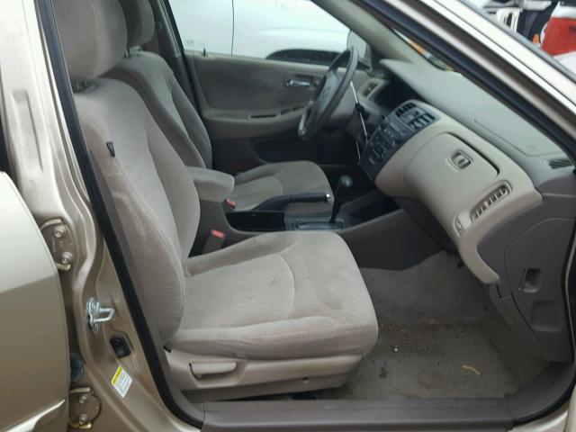 1HGCG66502A121429 - 2002 HONDA ACCORD LX GRAY photo 5