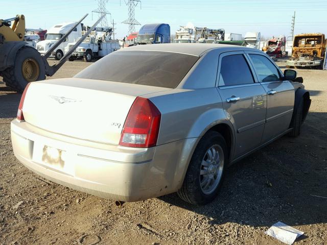 2C3KA43R36H220068 - 2006 CHRYSLER 300 GOLD photo 4