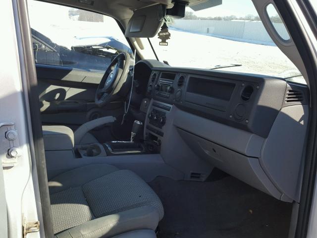 1J8HG48K67C621241 - 2007 JEEP COMMANDER ვერცხლისფერი ფოტო 5