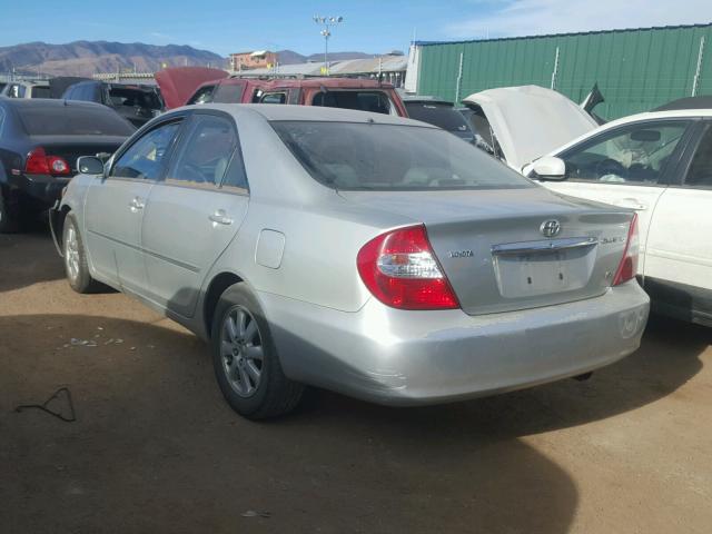 JTDBF30K420014772 - 2002 TOYOTA CAMRY LE GRAY photo 3