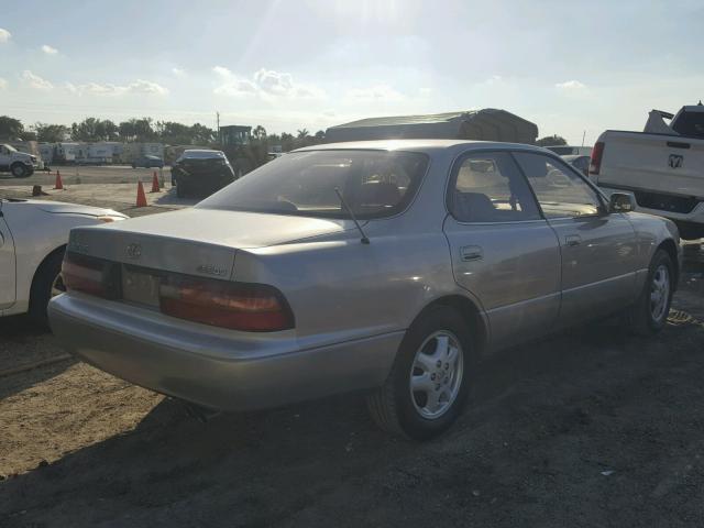 JT8GK13T8S0111207 - 1995 LEXUS ES 300 BEIGE photo 4